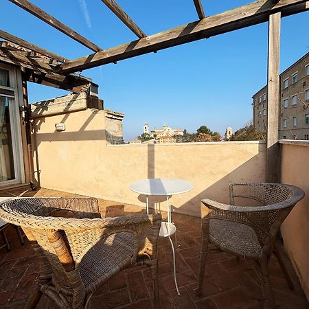 Domus Mirabilis Homestay Ancona Dış mekan fotoğraf